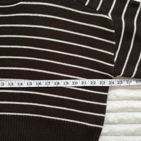 T TAHARI Sweater Brown and White Stripes Long Sleeve Large - Picture 6 of 8